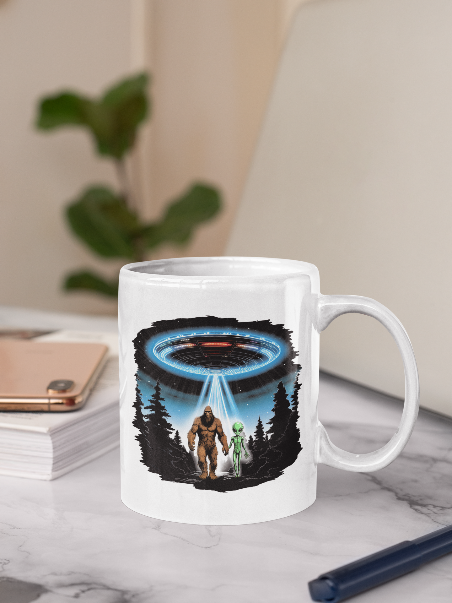 15 oz Bigfoot-Alien Coffee Mug